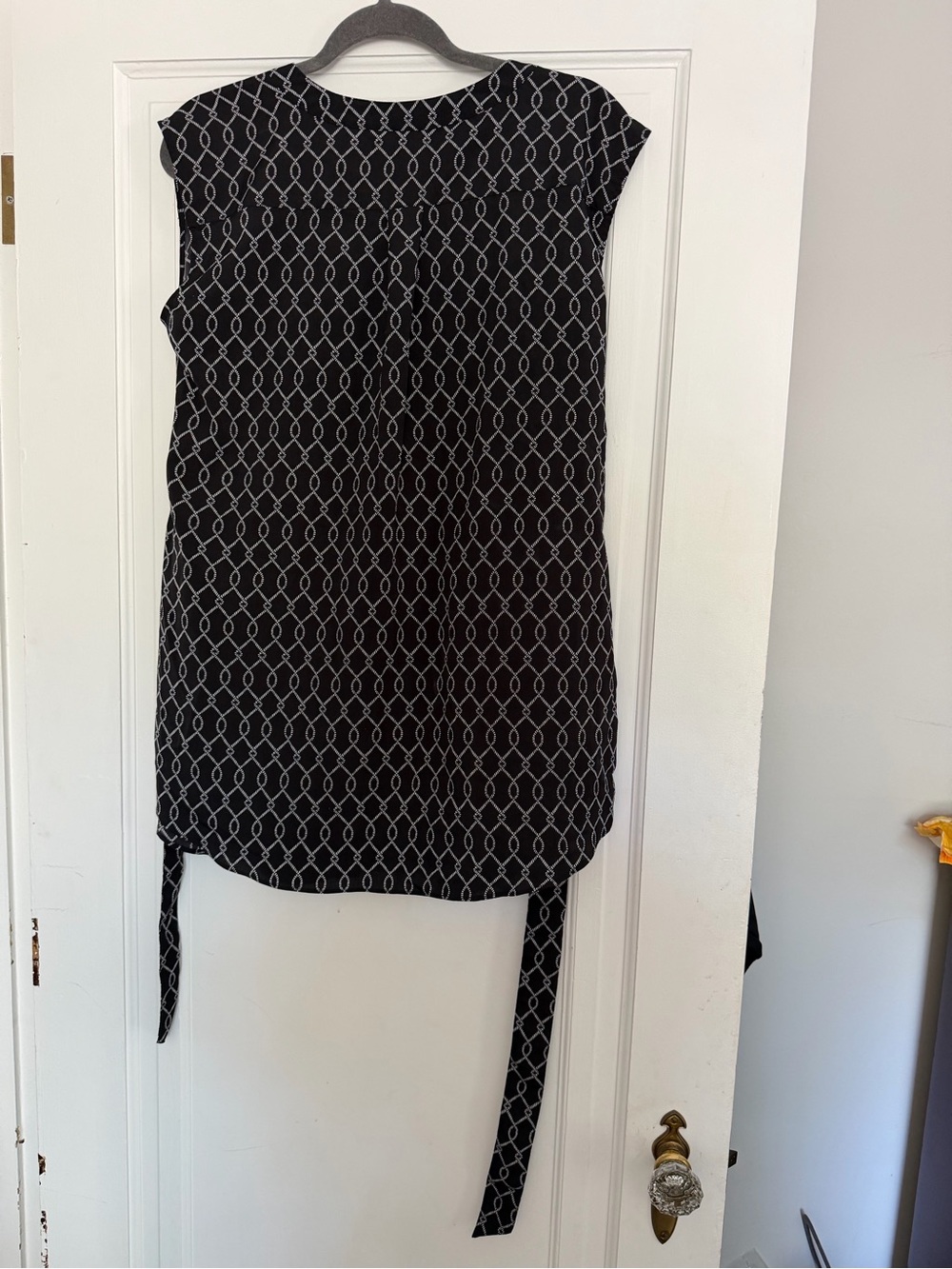 Motherhood Maternity Black Patterned Cap-Sleeve Blouse - Picture 5 of 8